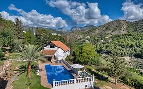 Villa Morera Bed & Breakfast